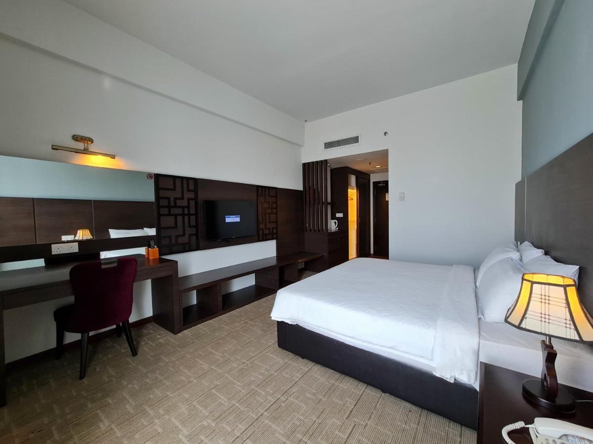 Swan Garden Hotel Malacca Екстериор снимка