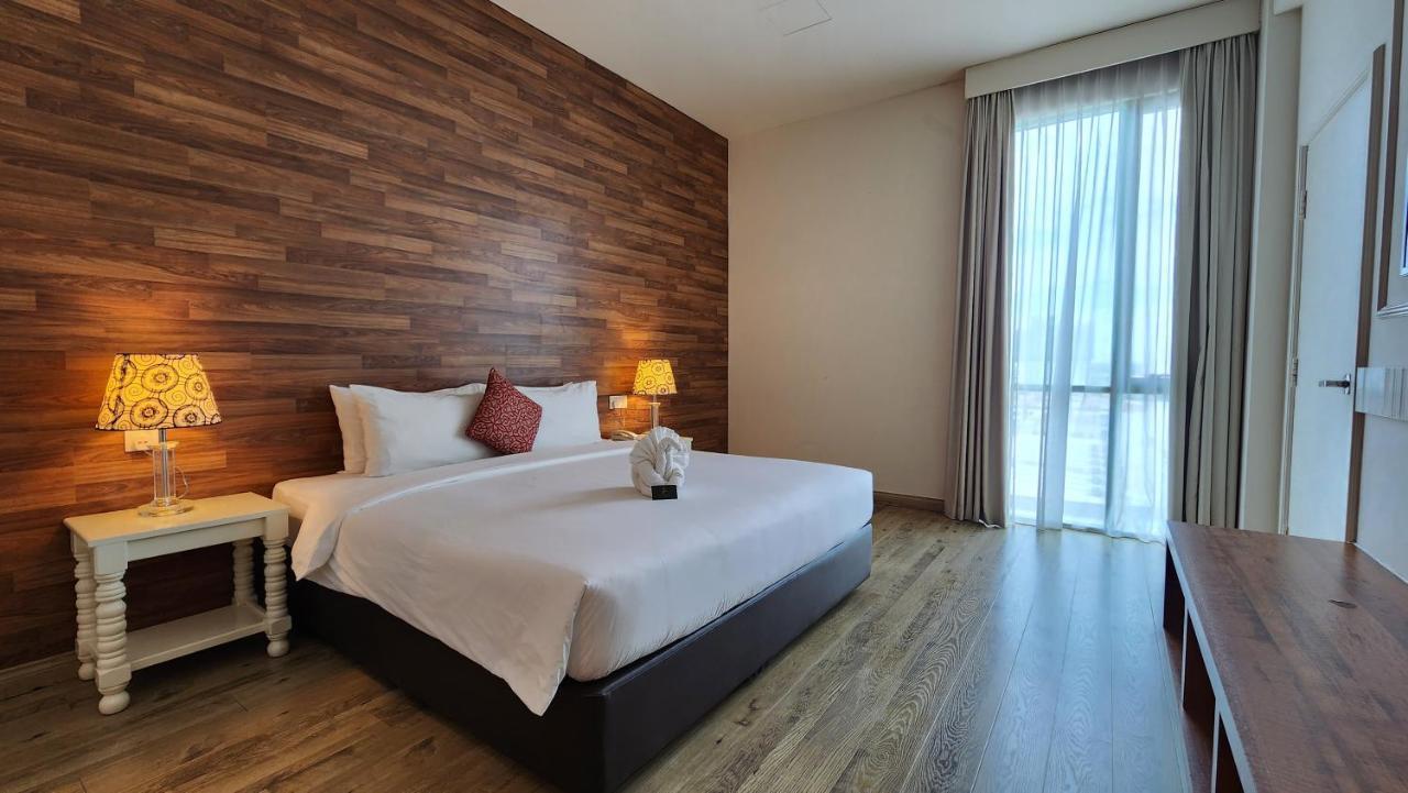 Swan Garden Hotel Malacca Екстериор снимка