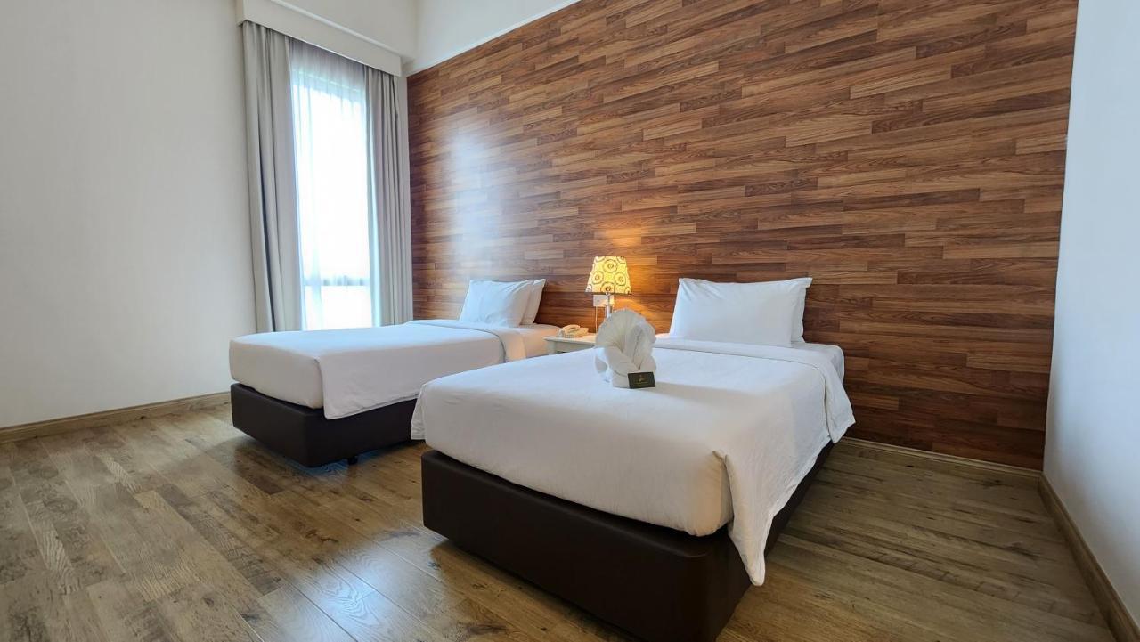Swan Garden Hotel Malacca Екстериор снимка