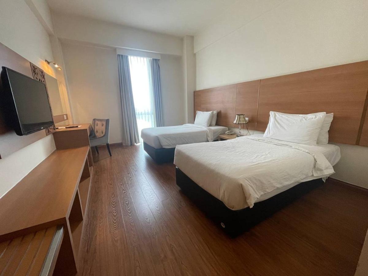 Swan Garden Hotel Malacca Екстериор снимка
